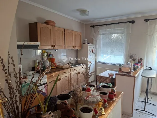 Eladó ház Mór 160 nm