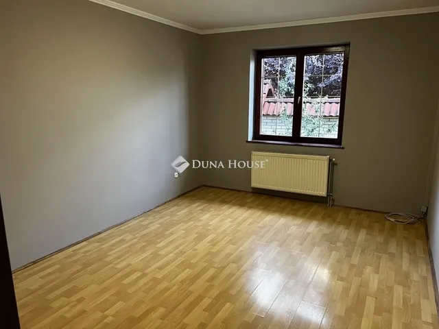 Eladó ház Dunaújváros 293 nm