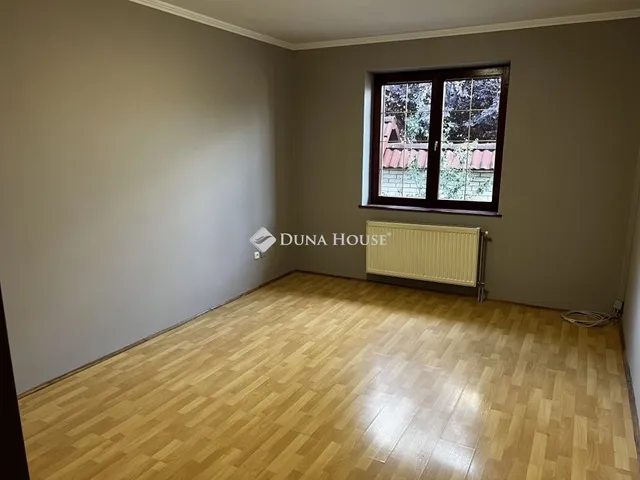 Eladó ház Dunaújváros 293 nm