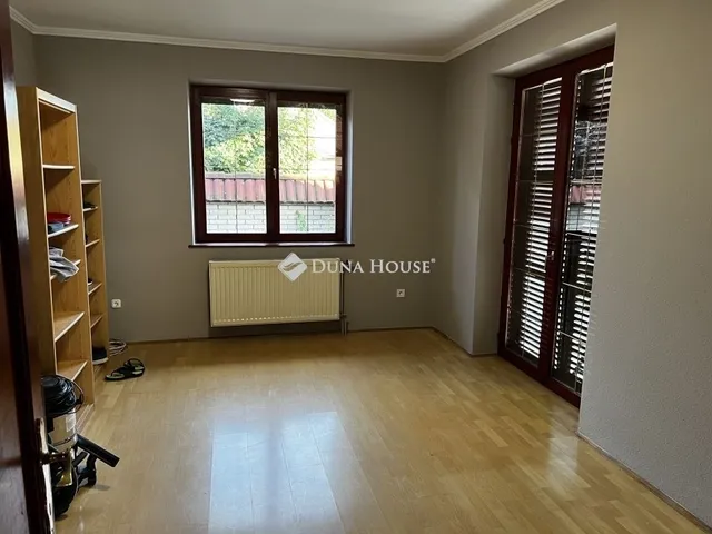 Eladó ház Dunaújváros 293 nm