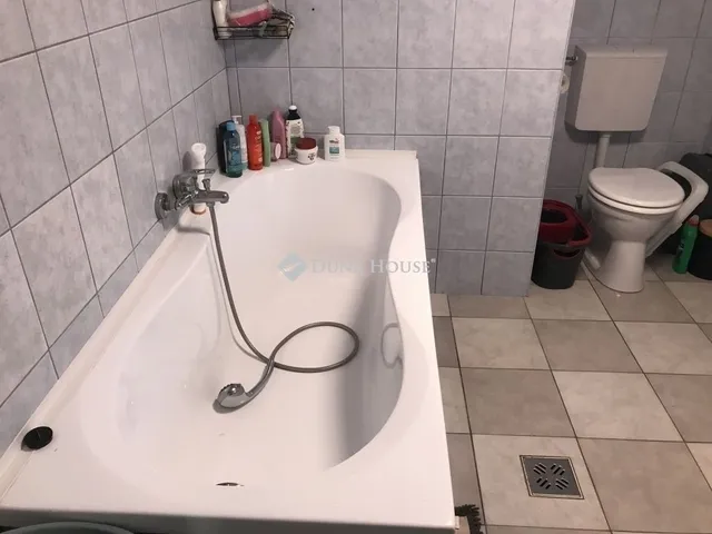 Eladó ház Nagyvenyim 78 nm
