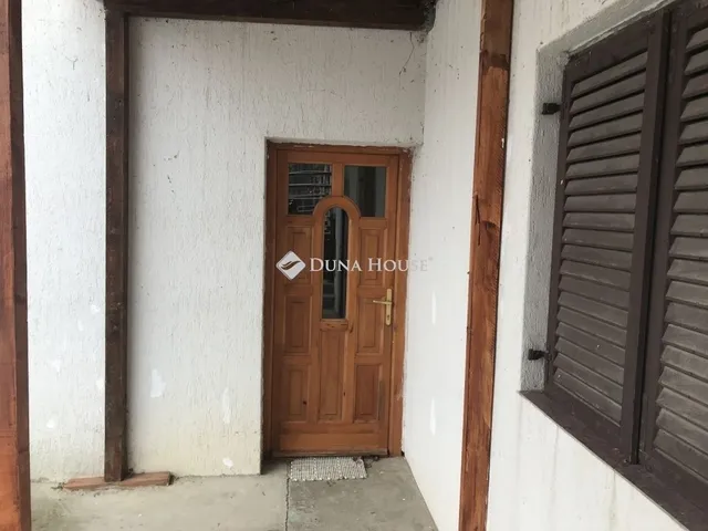 Eladó lakás Lovasberény 128 nm