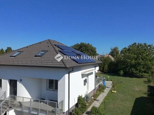 Eladó ház Pátka 320 nm