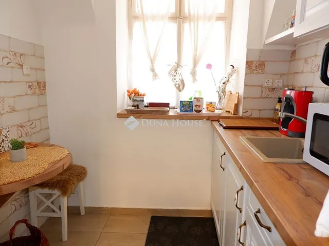 Eladó lakás Székesfehérvár, Belváros 31 nm