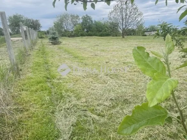 Eladó telek Kőszárhegy 2896 nm