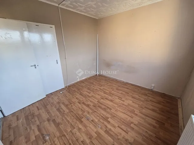Eladó lakás Várpalota 62 nm