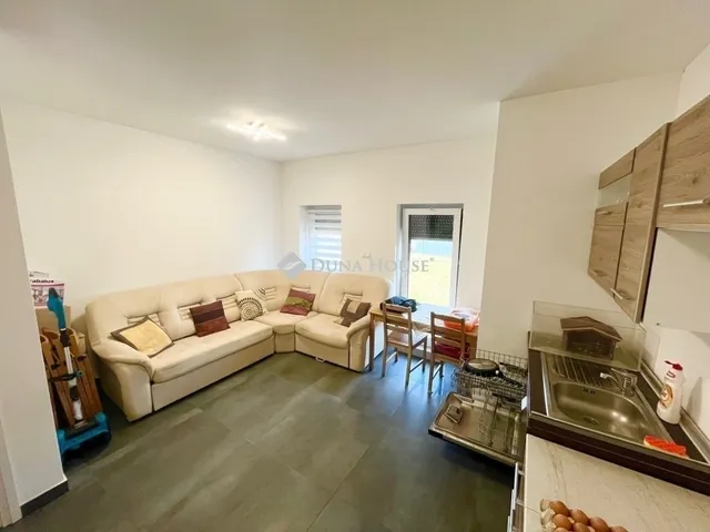 Eladó ház Kőszárhegy 166 nm