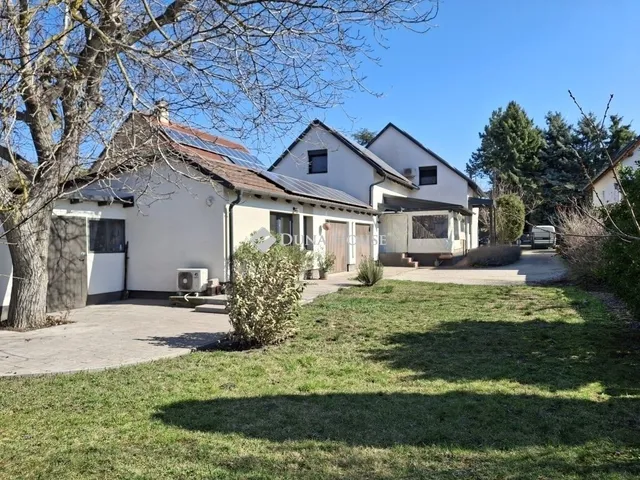 Eladó ház Velence 190 nm