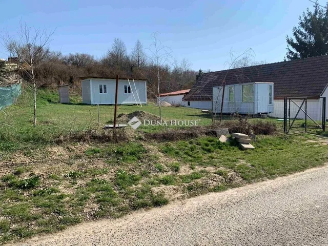 Eladó telek Vértesacsa 1950 nm