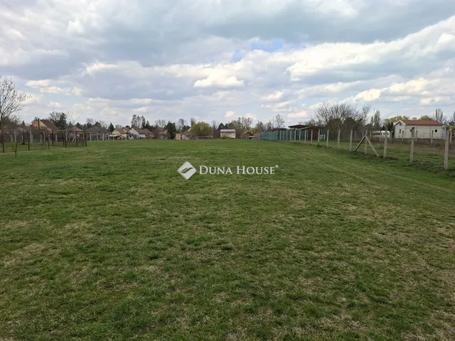 Eladó telek Zamárdi 3154 nm