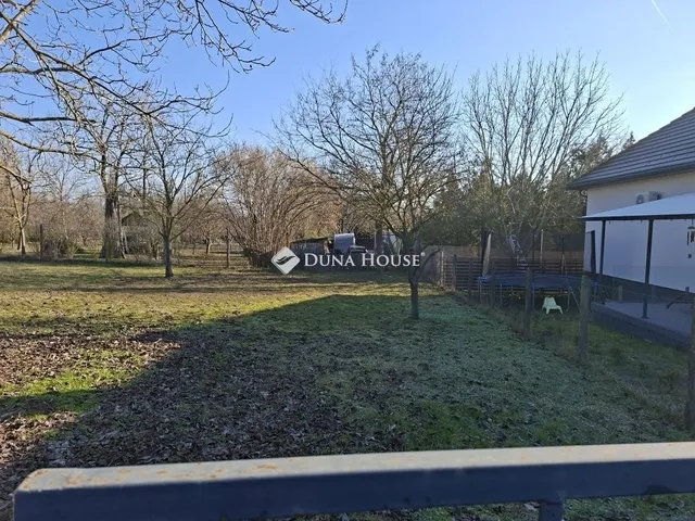 Eladó telek Székesfehérvár, Csala 753 nm