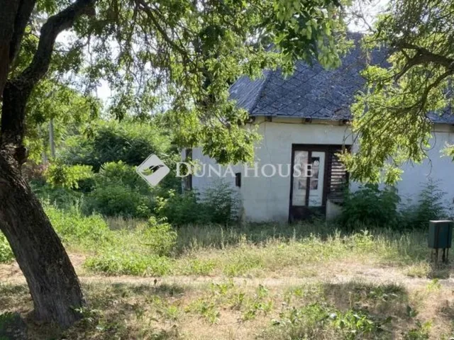 Eladó ház Soponya 70 nm