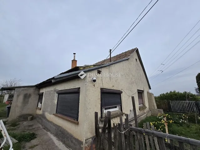 Eladó ház Sárosd 79 nm
