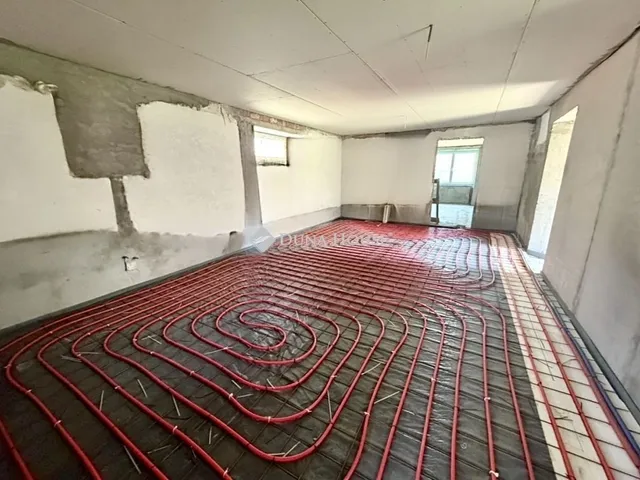 Eladó ház Cece 107 nm