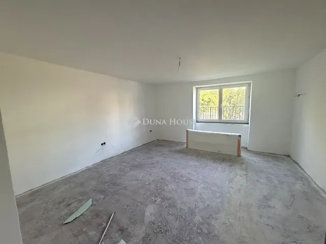 Eladó ház Cece 107 nm