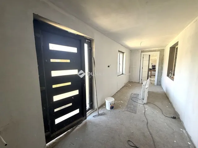Eladó ház Cece 107 nm