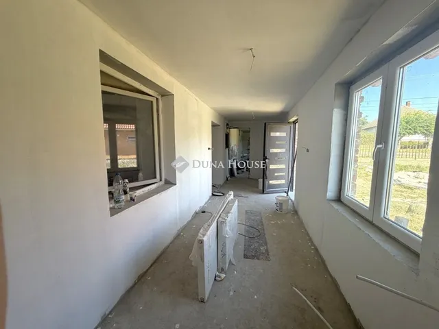 Eladó ház Cece 107 nm