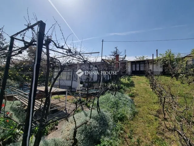 Eladó nyaraló Pákozd 53 nm