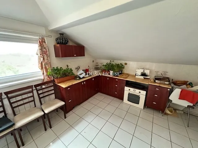 Eladó ház Székesfehérvár, Öreghegy 268 nm