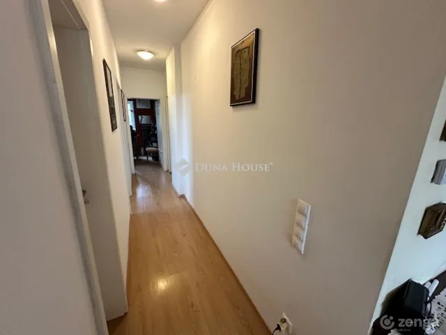 Eladó ház Székesfehérvár, Öreghegy 268 nm