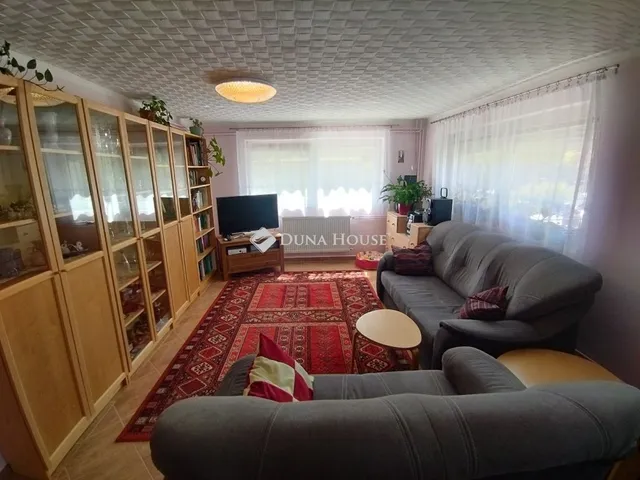 Eladó ház Mór 175 nm