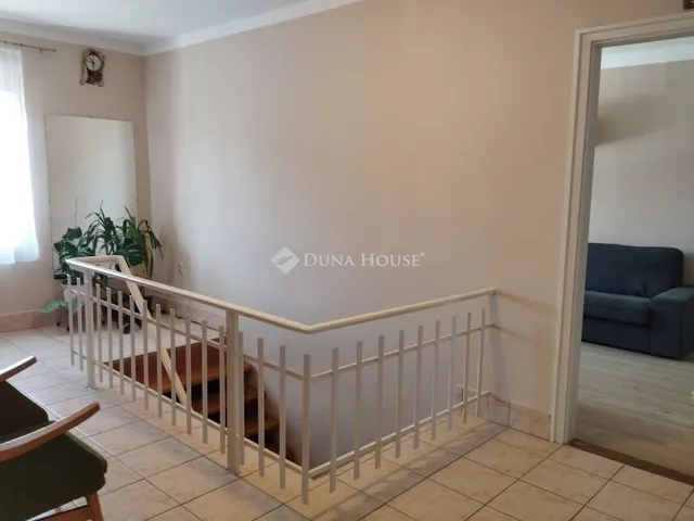 Eladó ház Mór 175 nm