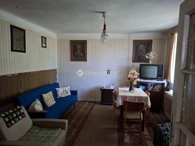 Eladó ház Pázmánd 75 nm
