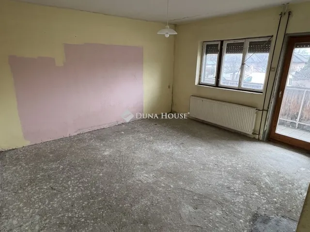 Eladó ház Sárbogárd 295 nm