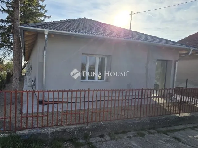 Eladó ház Szabadbattyán 101 nm