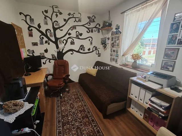 Eladó ház Kápolnásnyék 210 nm