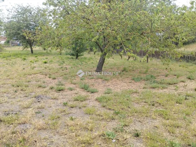 Eladó telek Székesfehérvár, Maroshegy 1083 nm