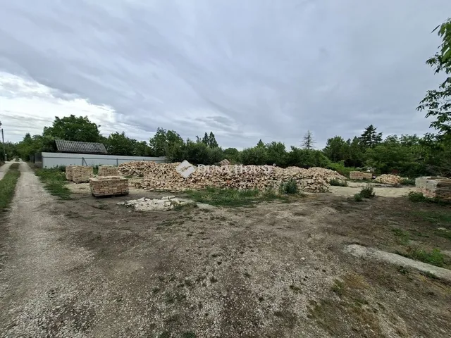 Eladó telek Székesfehérvár 564 nm