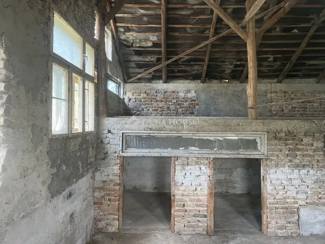 Eladó telek Magyaralmás 1819 nm
