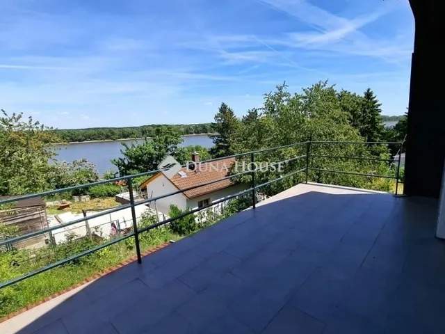 Eladó ház Kulcs 85 nm