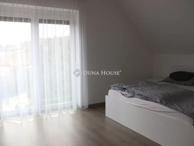 Eladó ház Sukoró 220 nm