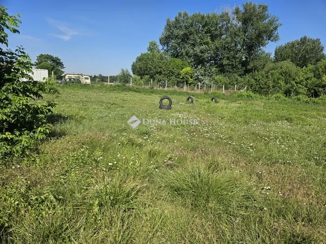 Eladó telek Soponya 1160 nm