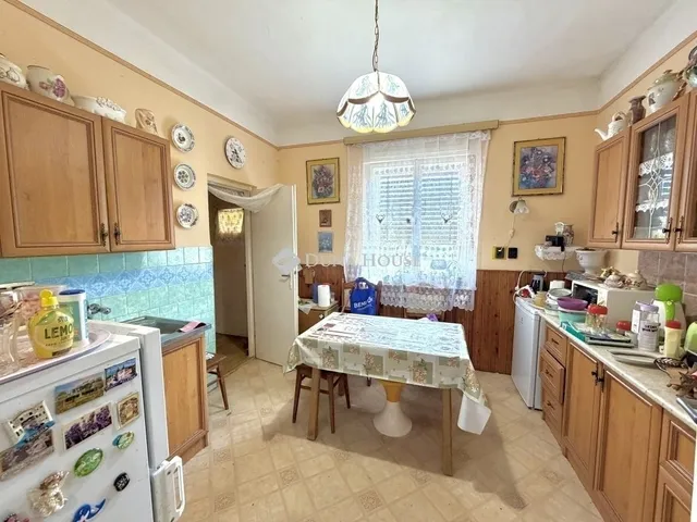 Eladó ház Jenő 151 nm