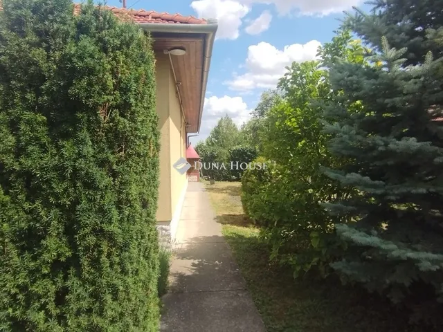 Eladó ház Csákvár 140 nm