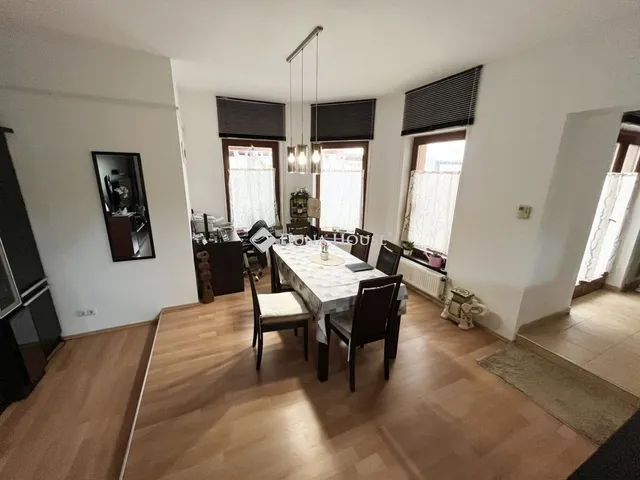 Eladó ház Kőszárhegy 191 nm