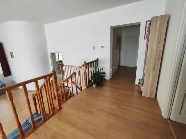 Eladó ház Székesfehérvár 235 nm
