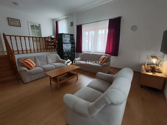 Eladó ház Székesfehérvár 235 nm