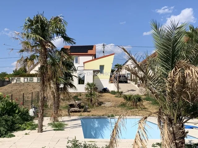 Eladó ház Székesfehérvár, Maroshegy 158 nm
