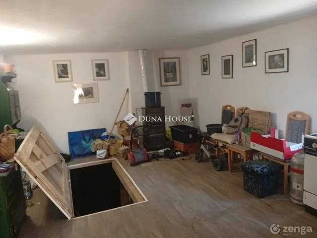 Eladó nyaraló Sárkeresztes 69 nm