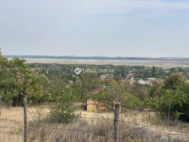 Eladó telek Pákozd 845 nm