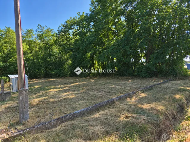 Eladó telek Sárbogárd 940 nm