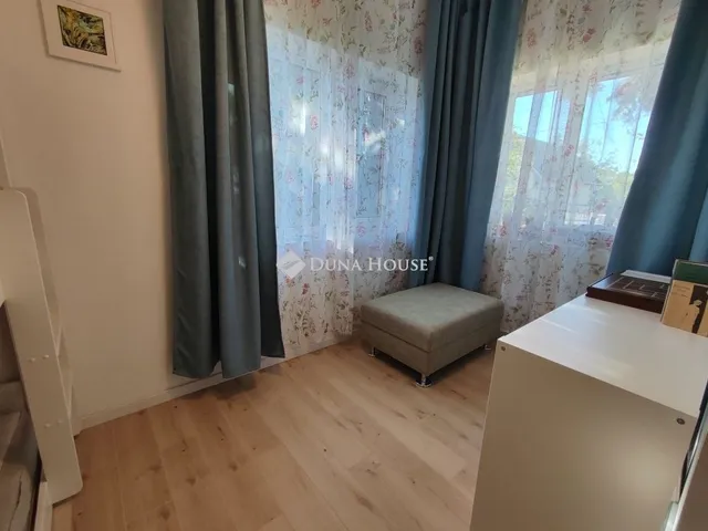 Eladó nyaraló Velence 51 nm