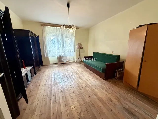 Eladó ház Alap 90 nm