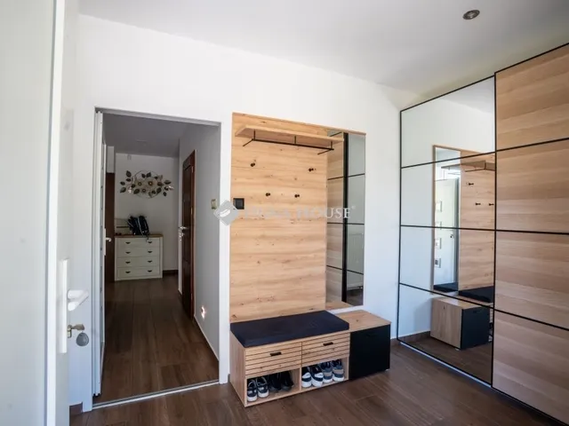Eladó ház Rácalmás 298 nm