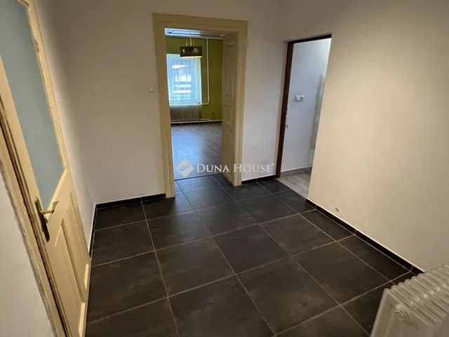 Eladó ház Sárbogárd 179 nm