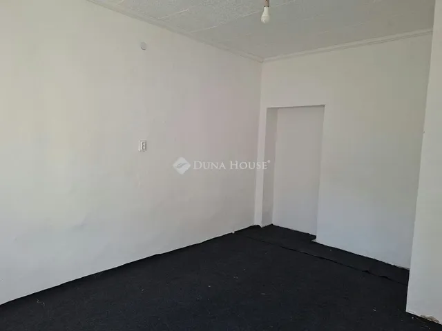 Eladó ház Aba 122 nm